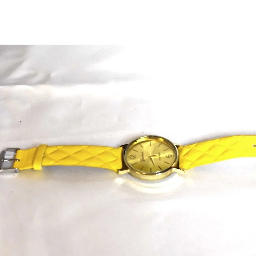 Geneva Platinum nwot geneva